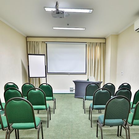Quality Suites Vila Olimpia São Paulo Exteriör bild
